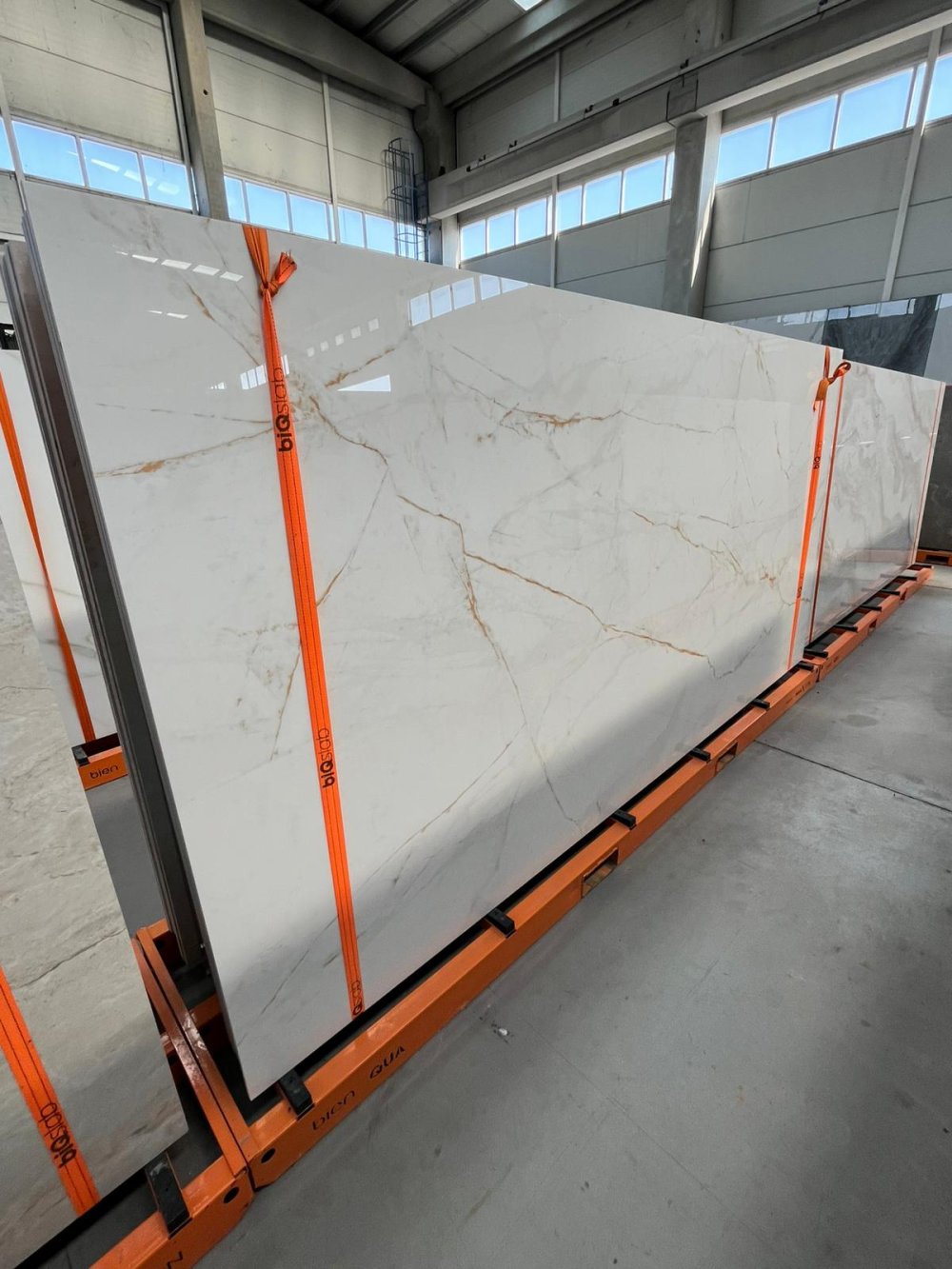 CALACATTA MIELE PARLAK